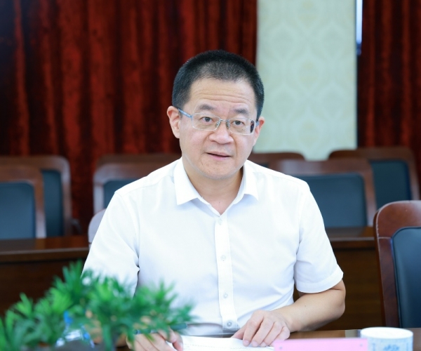 嘉市科技局吴根军书记调研AG8亚洲游戏国际集团丝绸